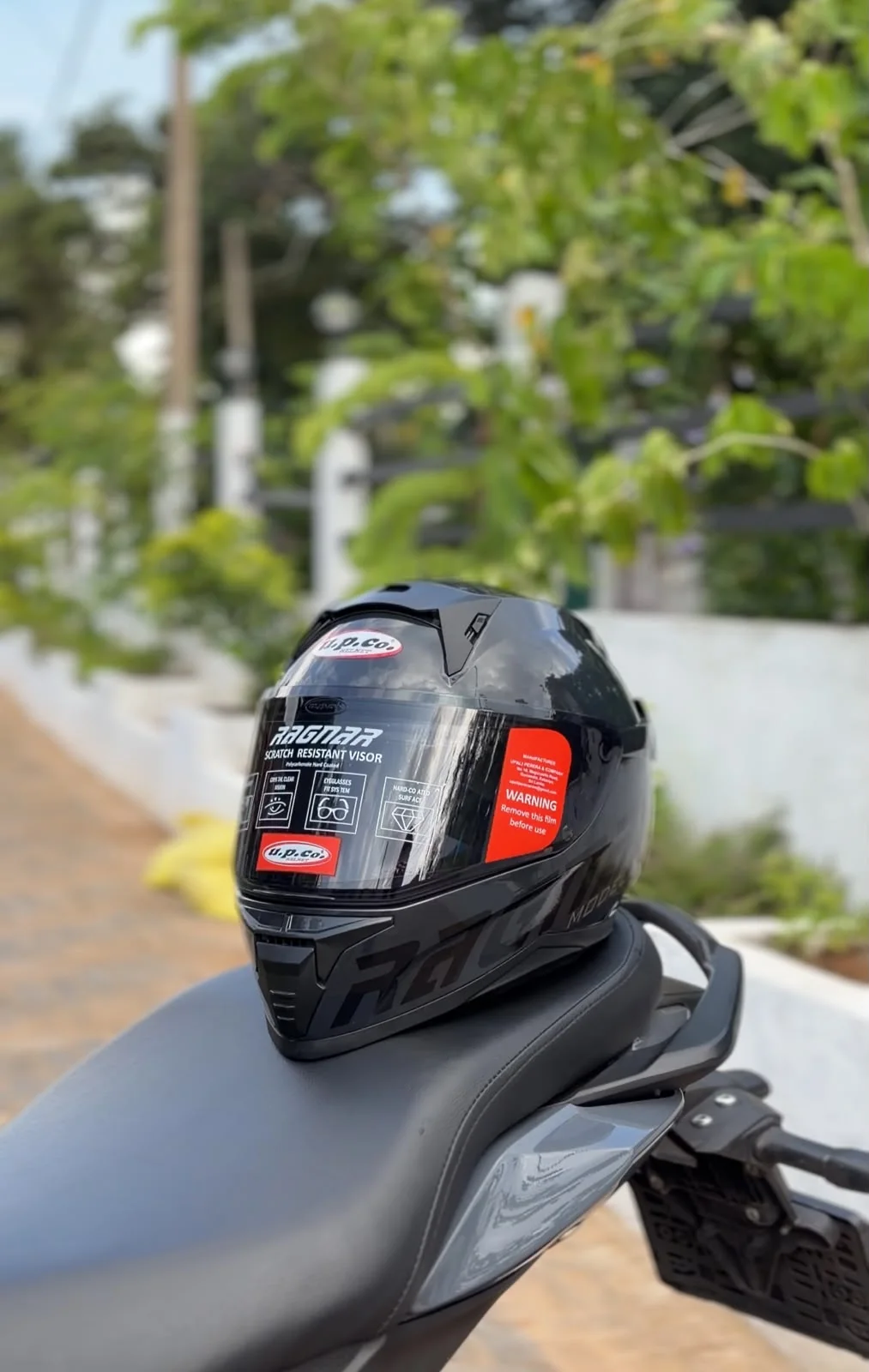 UPCO Full Face Helmet